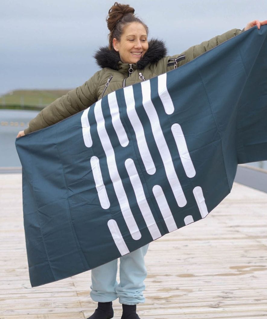 Watery Mikrofaser Badehandtuch (160 x 80 cm) - Eco Nebraska - Dunkelblau