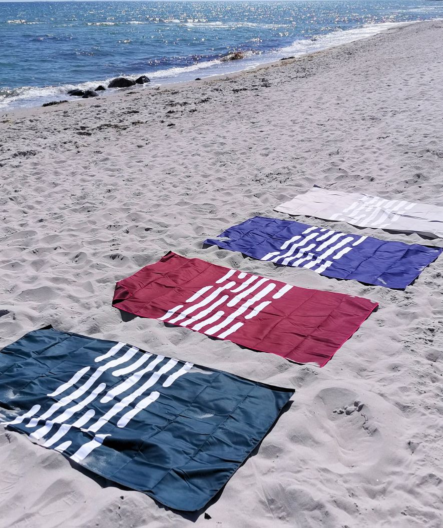 Watery Mikrofaser Badehandtuch (160 x 80 cm) - Eco Nebraska - Dunkelblau