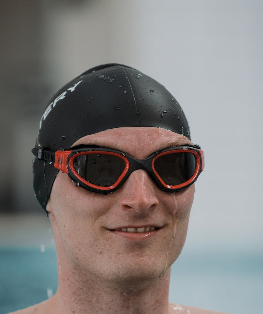 Watery Schwimmbrille fürs Training - Raven Active - Schwarz/rot 1.0