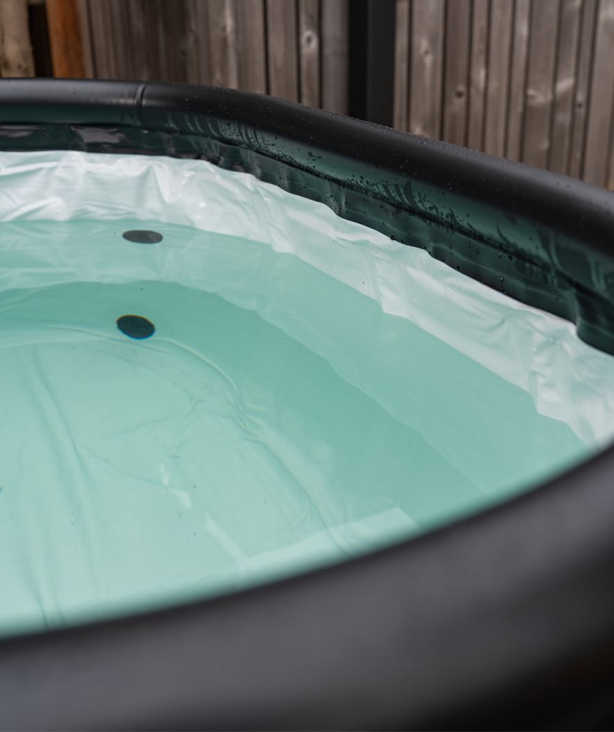 Watery aufblasbare Eiswanne - Hero Max - Schwarz