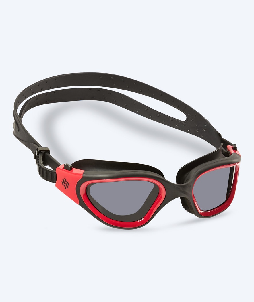 Watery Schwimmbrille fürs Training - Raven Active - Schwarz/rot 1.0