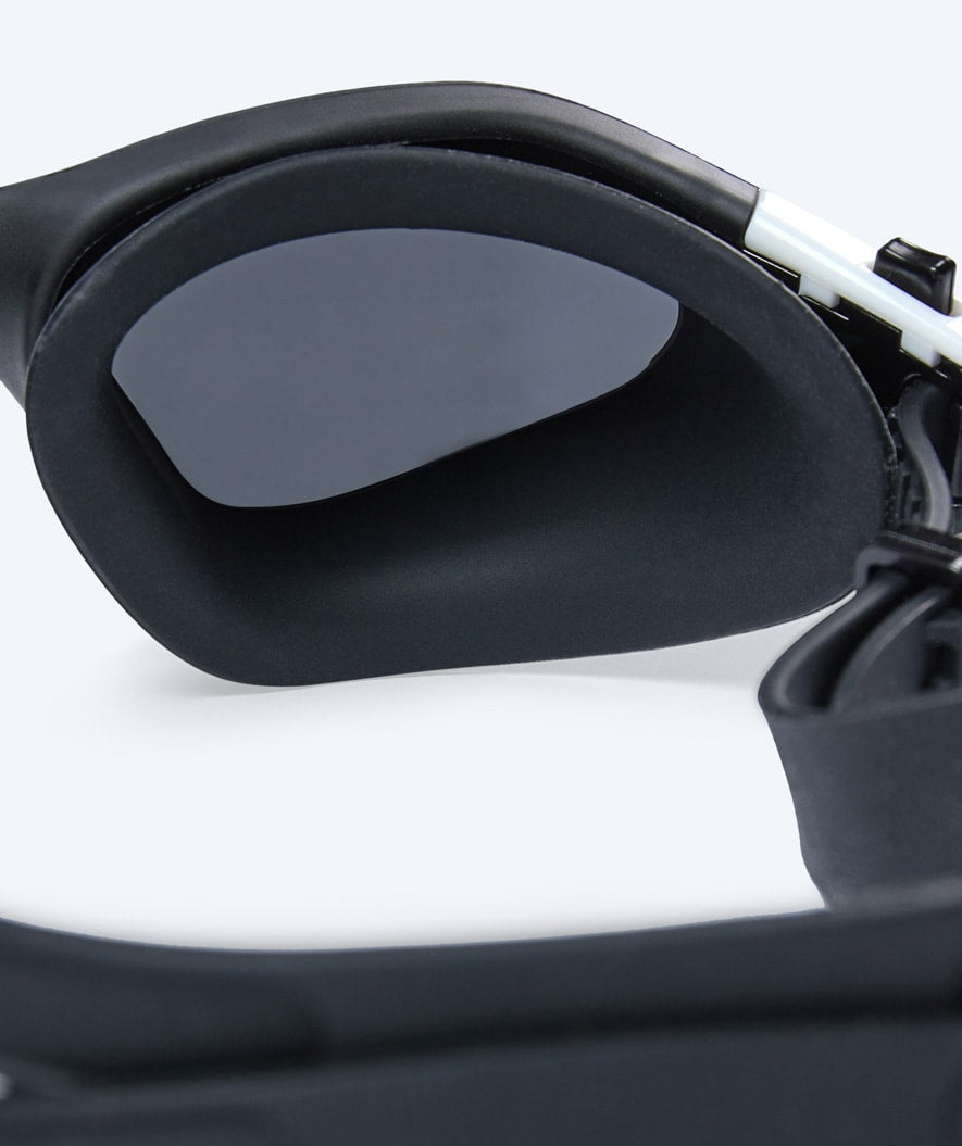 Watery Schwimmbrille für Freizeitschwimmer - Raven Mirror - Schwarz/Weiss