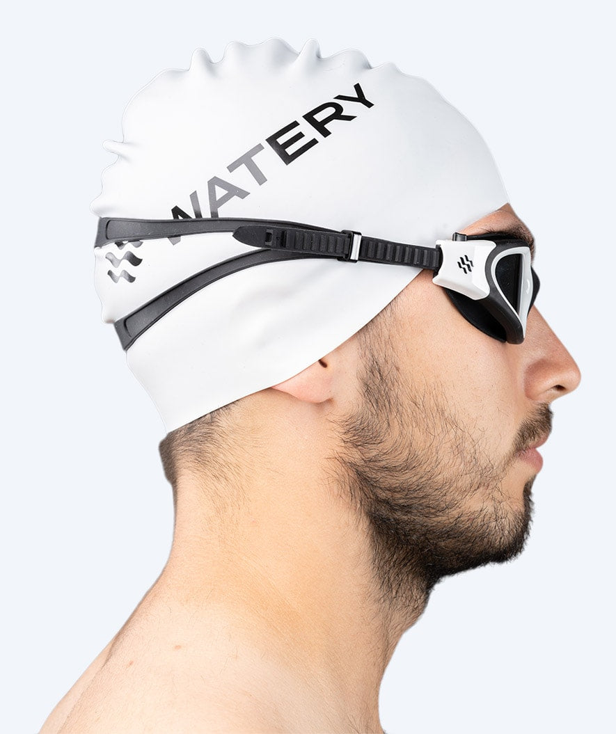 Watery Schwimmbrille fürs Training - Raven Mirror - Schwarz/weiß