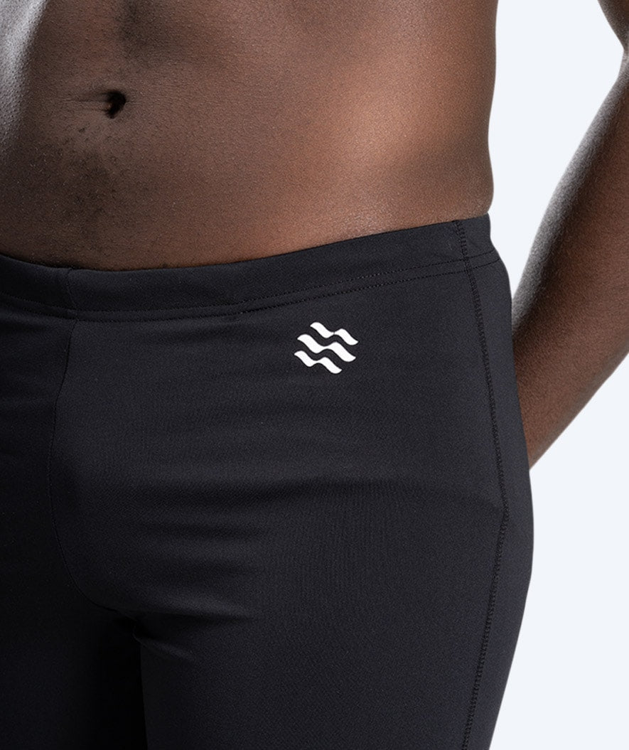 Watery lange Badehose für Herren - Surfy Eco - Schwarz