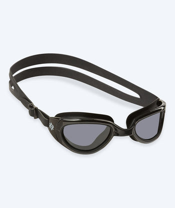 Watery Schwimmbrille fürs Training - Wade Active - Schwarz (Smoke Scheiben)